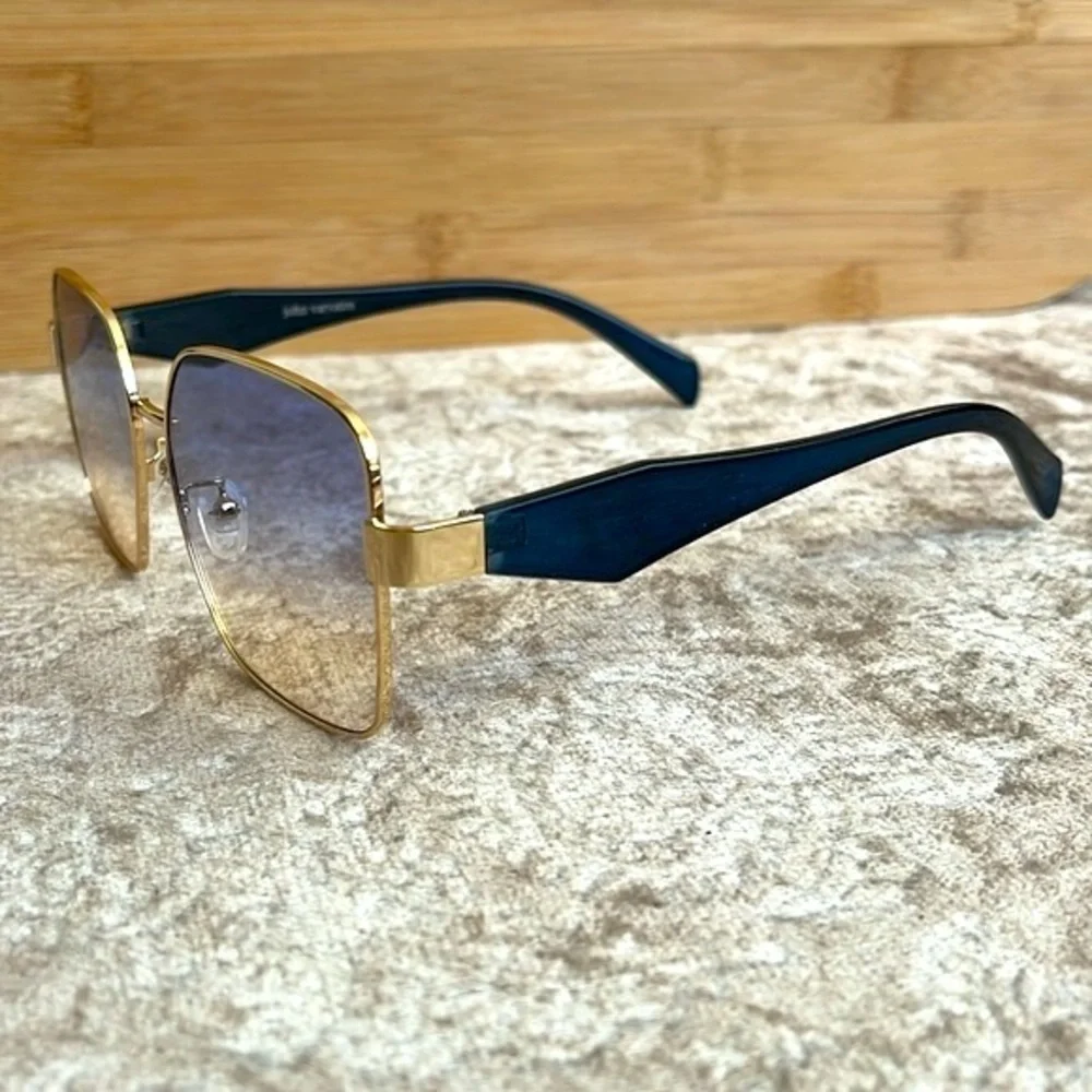 NWOT John Varvatos Square Frame Gold Tone Rim Sunglasses Blue Gradient Lens